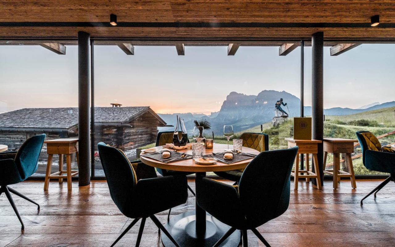 Hotel Goldknopf Alpe Di Siusi Eksteriør billede