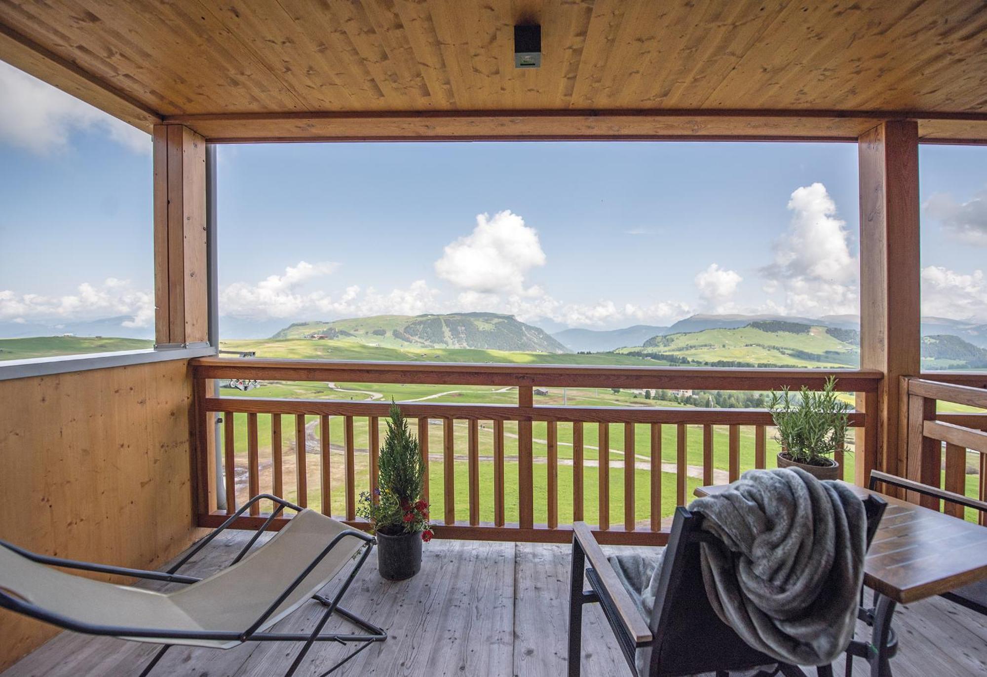 Hotel Goldknopf Alpe Di Siusi Eksteriør billede