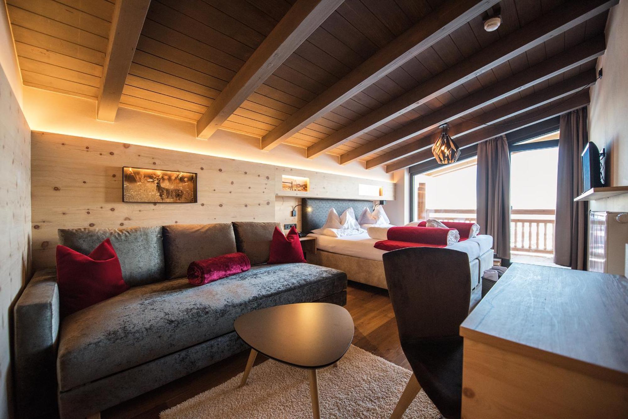 Hotel Goldknopf Alpe Di Siusi Eksteriør billede