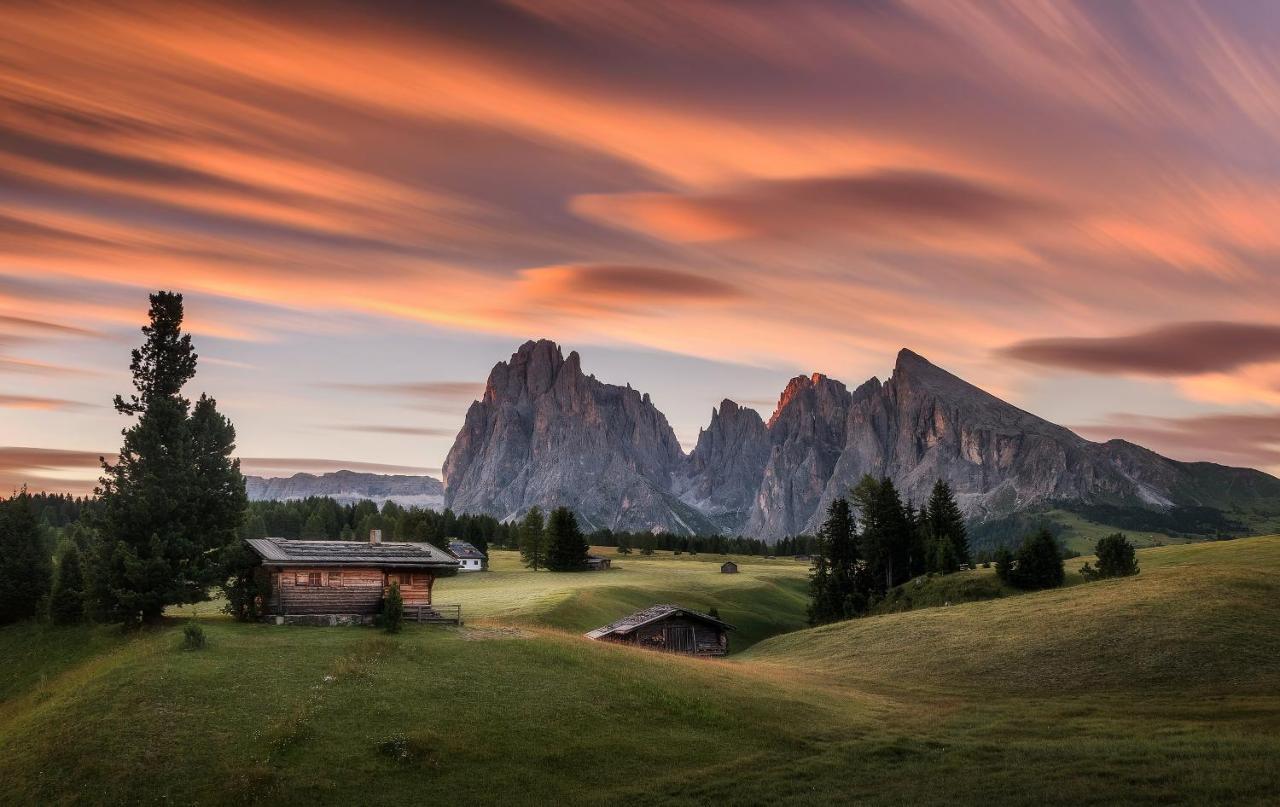 Hotel Goldknopf Alpe Di Siusi Eksteriør billede